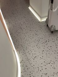 -苗方清颜痘肌研究所