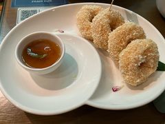 炸虾饼配泰国梅子酱-帕蓝·暹罗料理(大学路店)