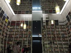 iphone_upload_pic-钟书阁(松江泰晤士小镇店)