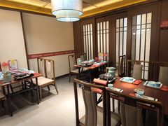 -魏铭鱼头捞饭(晋阳路店)