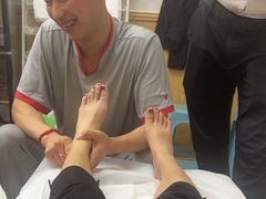 -郑远元专业修脚房(乐山通江街店)