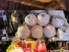 -雍容荟帝王蟹活龙虾展台自助(IFS黑金店)