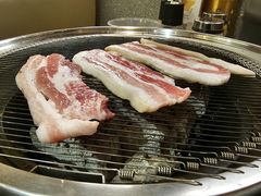 -围炉肉舍丹东海鲜烤肉·烤活鳗(步行街店)