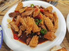 -江城燕子大排档(江汉路步行街店)