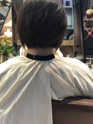 -PE SALON