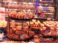 -巴黎贝甜(大宁国际商业广场店)