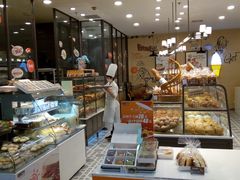 面包甜点陈列柜-面包新语(滨湖万达店)