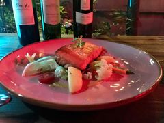 -SISTERS BAR RESTAURANT川意酒馆(嘉善老市H楼店)