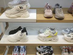 -hotwind热风(丽影广场店)