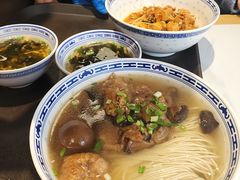-鲁达面馆本帮风味(共康东路店)