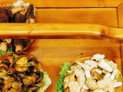 -菌海森林·非遗野生菌火锅(西山区滇池路摩根道店)