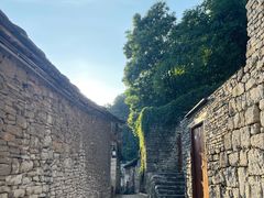 -高荡千年布依古寨旅游景区