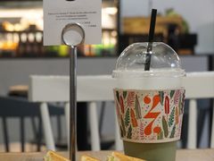 牛油果香蕉奶昔-HELLO 27 意面·沙拉·帕尼尼