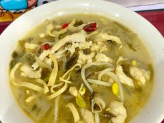 酸菜鸡丝汤-北京大学-燕南食堂