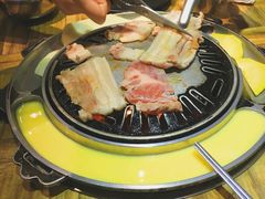 -哈哈碳都·牛肋条无限自助烤肉(台江万达店)