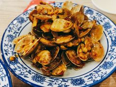 -江城燕子大排档(江汉路步行街店)