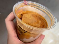 燕麦奶坚果脏咖-Manner Coffee(芮欧百货店)