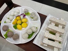 -墨脱石锅椰子鸡•香草鸭•东山羊(大东海店)