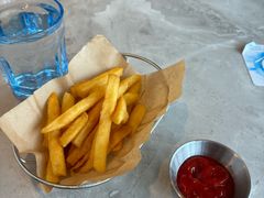 -必胜客(尹山湖歌林公园店)