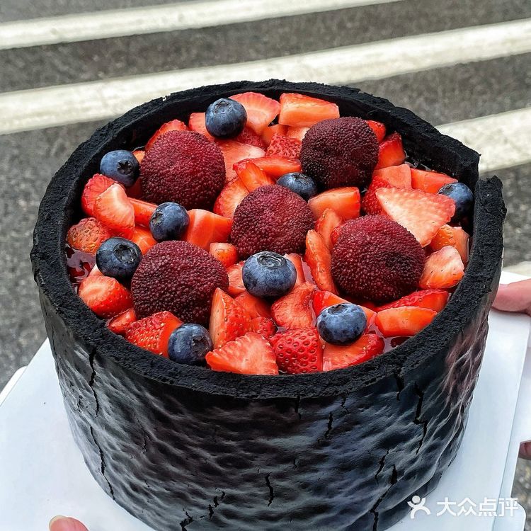 今年超炫酷🆒的酷黑梅桑蛋糕🍰沈阳也有啦 ‼️
