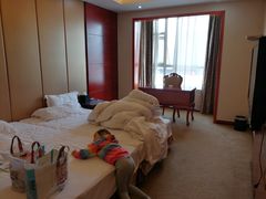 -兴芮温泉度假区