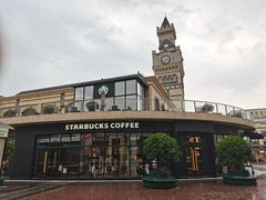 -王府井奥莱临潼小镇(临潼店)