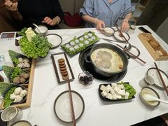 -汤宴·参须肚包鸡(南京路店)