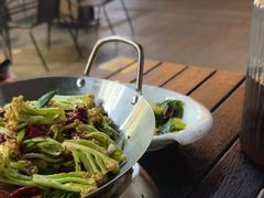 -霸气大叔干锅鸭头·龙虾烧烤·川菜·赛事直播(三里屯店)