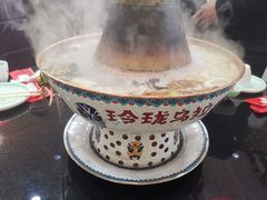 -正宗乌拉满族炭火锅(四平店)