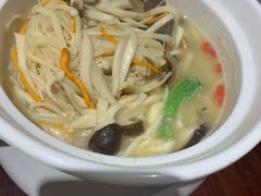 -赶海部落海鲜城(海阳路店)