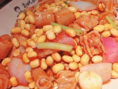 黄豆烧肥肠-肖四女乐山跷脚牛肉(世博源店)