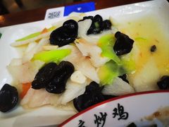 -鲁南仔·滕州炒鸡(经三路店)