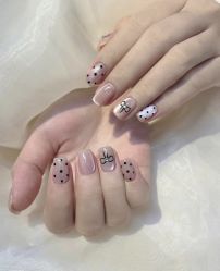 -MONICABOX美甲美睫