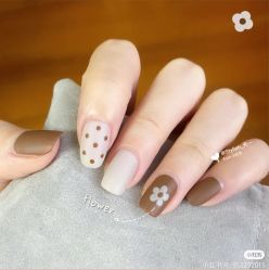-悦指间美甲美睫
