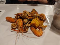 -席娜卡琳火车铁道夜市