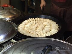 -锅贴王小吃(南大街店)