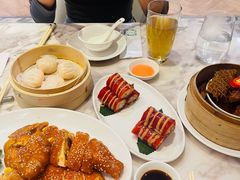 -香港百合居(LCM置汇旭辉广场店)
