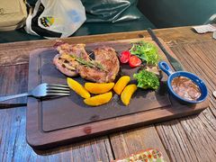 菲力牛排-后院花语咖啡