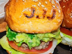 -三勾JJJ Burger&Coffee(梅溪湖店)