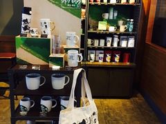 -星巴克臻选(深圳龙华红山天虹店)