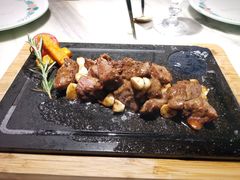 田园澳洲骰子牛肉-蜜桃花开·中西融合菜E&W(南长街店)
