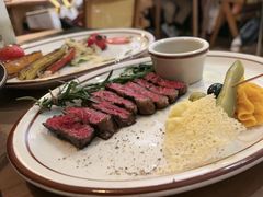 -Mark&Mars Restaurant