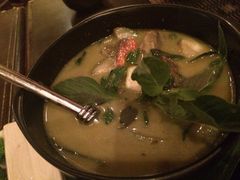 iphone_upload_pic-Ruen Urai