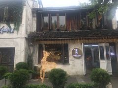 门面-蜜桃花开·中西融合菜E&W(南长街店)