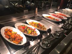 -圣丰索菲特·2 On 988 Café 自助餐厅