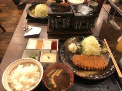 -牛カツ京都勝牛(河原町蛸薬師店)