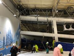 -乔波室内滑雪场