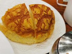 Big&nbsp;men菠萝包-澳门陈光记烧味饭店(南京德基广场店)