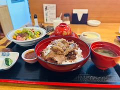 烤肉饭-翔峰炭火鳗鱼(悦泰街里公寓店)