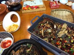 -有红鸡毛店·川菜(建设路店)